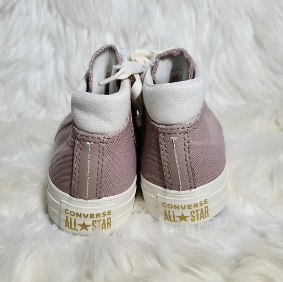 Converse Chuck Taylor All Star High Top Plum 7 Women / 5 Men NWOB - Picture 4 of 7